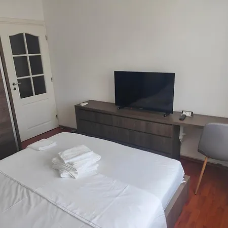 Mari's By The Sea 公寓 曼加利亚