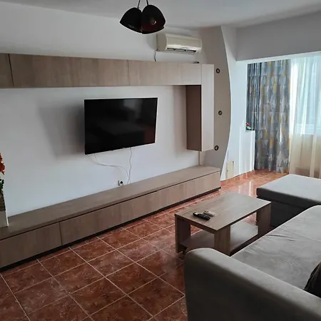 Mari's By The Sea 公寓 曼加利亚